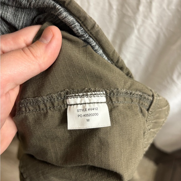 Vuori Men’s Ripstop Climber Pants. Size M. - Picture 5 of 5